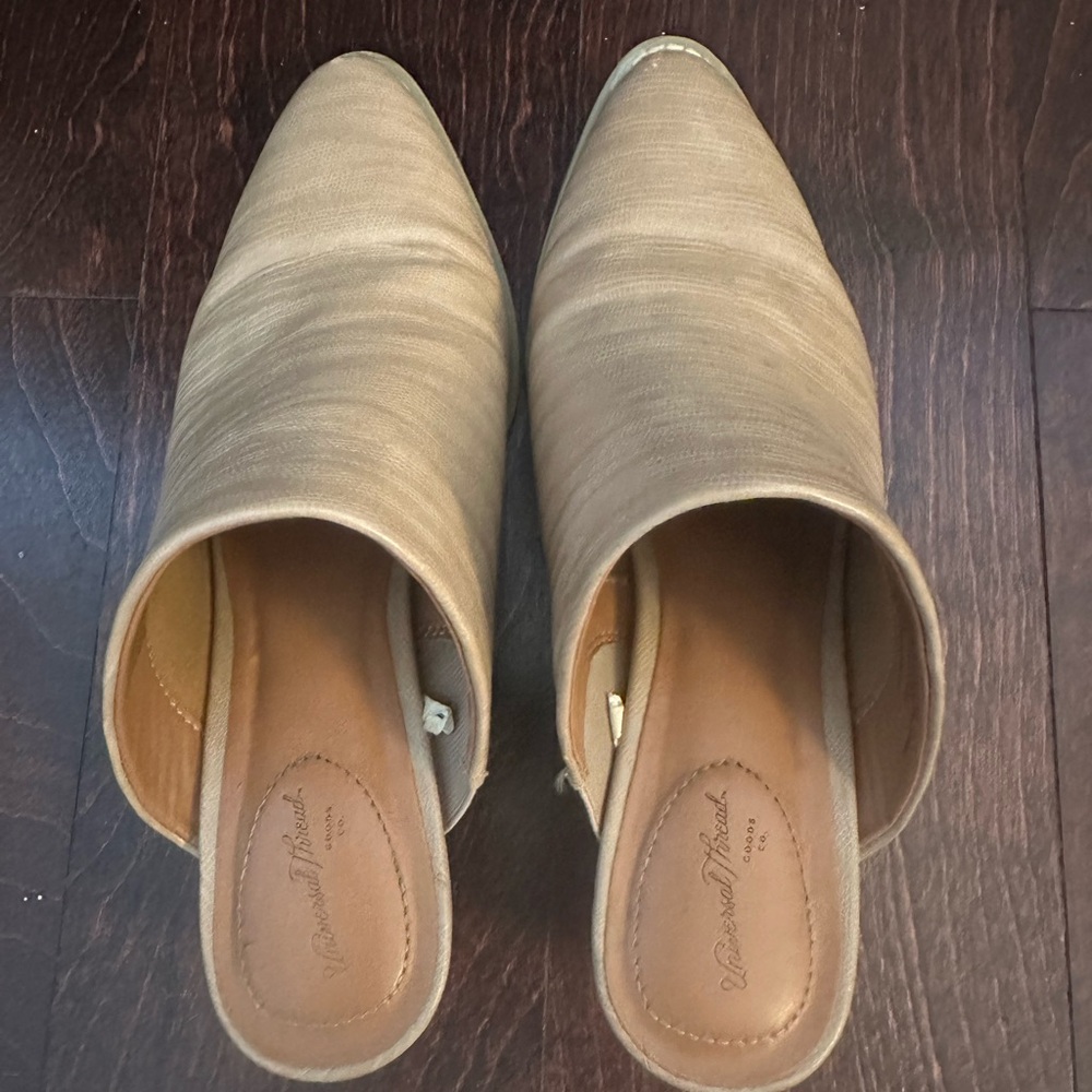 Women's Tan Mules